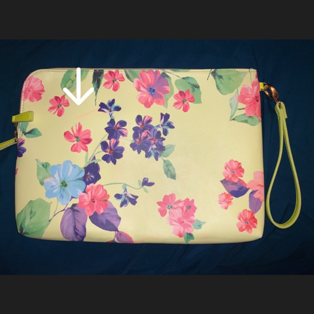 Over Size Clutch